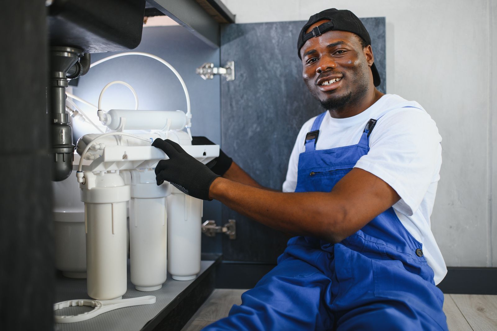 Fix My Water Softener technician performing water softener service